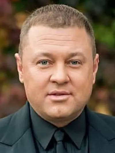 Alexander Pikalov - Foto, biografy, persoanlik libben, nijs, films 2021