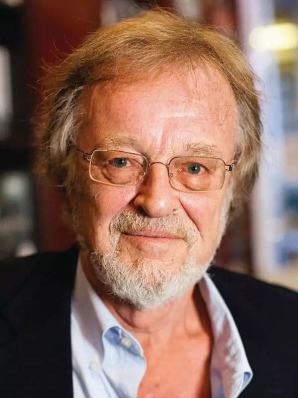 Bernard Cornwell - foto, biografía, vida persoal, noticias, lectura 2021