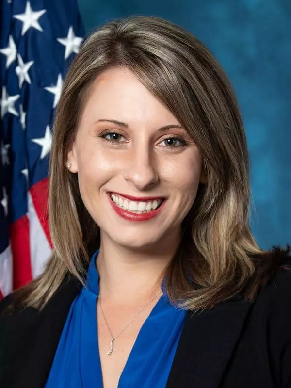 Katie Hill - Photo, Biographie, Vie Personnelle, Nouvelles, Congrèswume, USA 2021