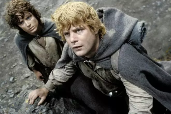 Hobbits Frodo and Bilbo