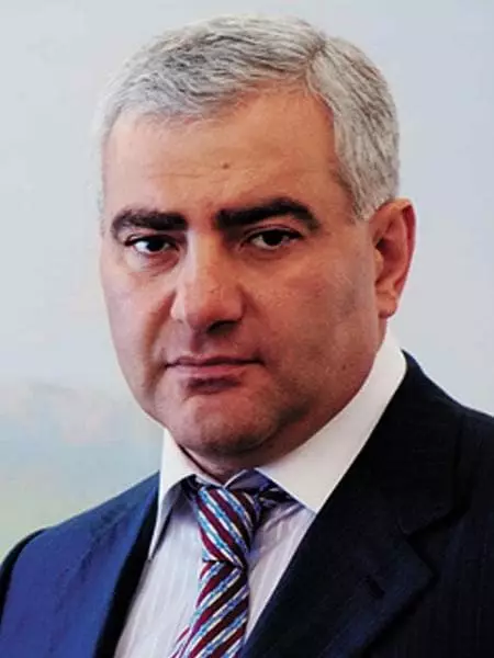 Samvel Karapetyan - عکس، بیوگرافی، تاجر، زندگی شخصی، اخبار 2021