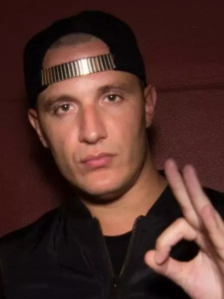 DJ Snake - Foto, Biografi, Personligt liv, Nyheter, Sånger 2021