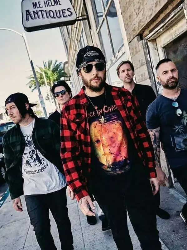 グループavenged sevenfold - 写真、創造史、コンポジション、ニュース、ソング2021