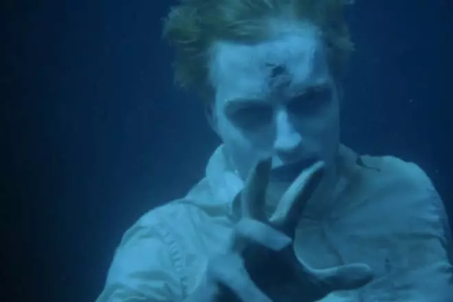 Jason Blossom in Water