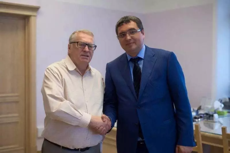 Vladimir Zhirinovsky og Renato overskæg