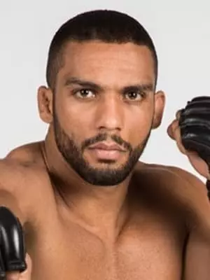 Edson Barbosa - foto, biogrāfija, personīgā dzīve, jaunumi, UFC, MMA 2021