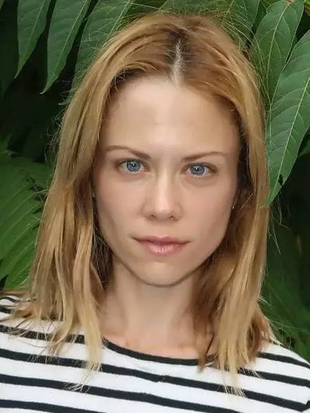 Claire Coffee - Larawan, Talambuhay, Personal na Buhay, Balita, Mga Pelikulang 2021