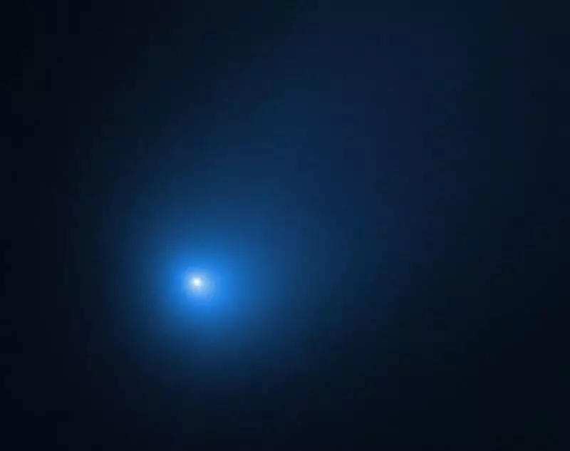 Site na foto nke Hubble Teyester nke Interstellar Compet Borisov C / 2019 Q/4, Nkwekọrịta na Sun (HTTPS..orges/heic19222b/)