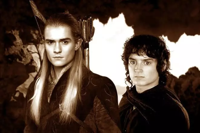 Legolas at Hobbit Frodo.