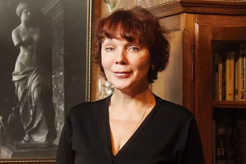 Elena Arseneefta