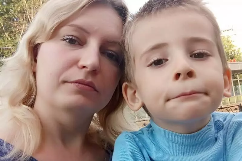 Elena Malinovskaya ar dēlu