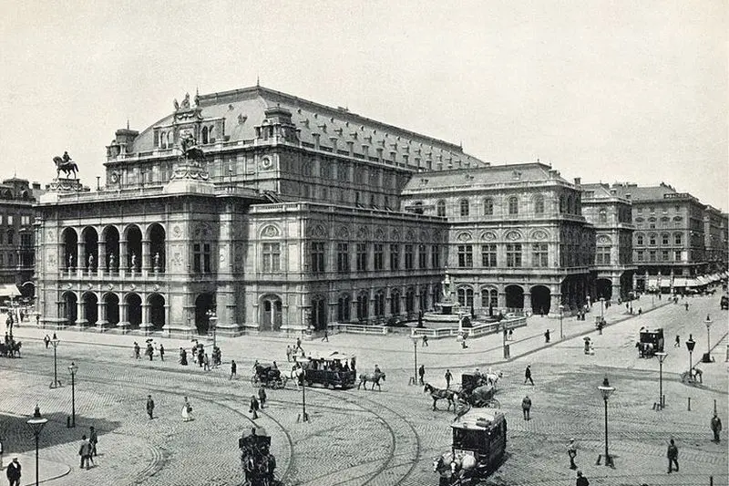 Court Opera kaniadtong 1898