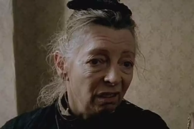 Søster af de gamle kvinder i Lizaveta Straightener (ramme fra filmen)