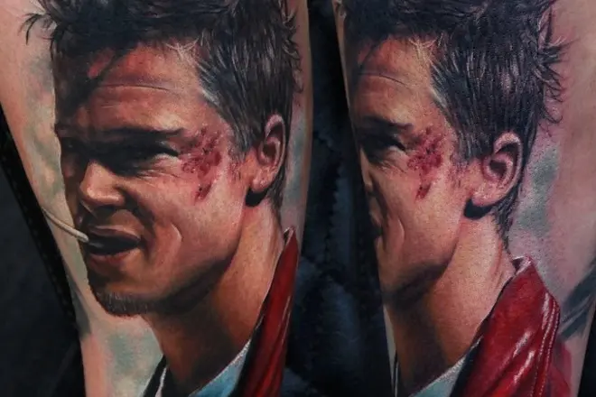 Tattoo cu imaginea lui Tyler Derden
