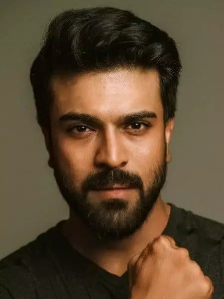 Ram Charan Tedja - poto, biografi, kahirupan pribadi, warta, pilem 2021