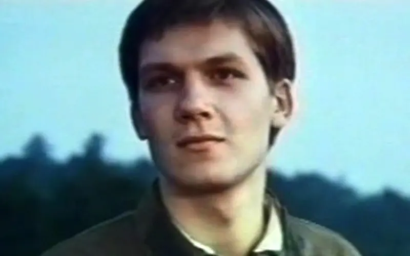 Yuri Sllykov in youth (frame from the movie
