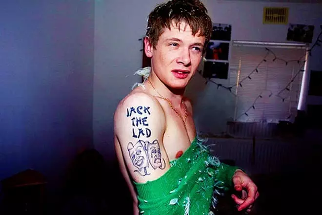 Tattoo Jack O'Connell.