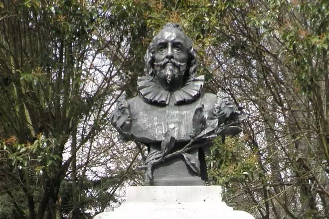 Monument Miguel De Cervantes sa Burgos, Spain