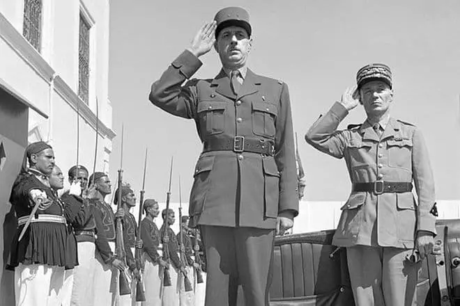 ទូទៅ Charles de Gaulle