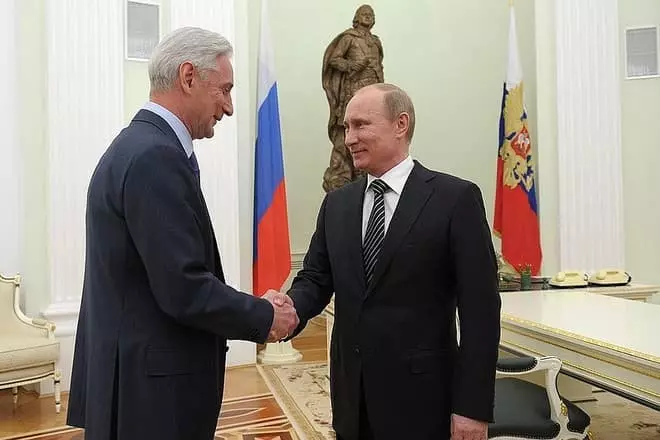 Zinetula Bilyaletdinov and Vladimir Putin