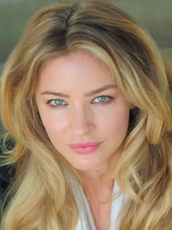 Tabrett Beell - புகைப்படம், சுயசரிதை, தனிப்பட்ட வாழ்க்கை, செய்தி, திரைப்படங்கள் 2021