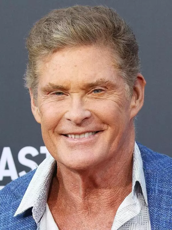 Davidas Hasselhoff - nuotrauka, biografija, asmeninis gyvenimas, naujienos, filmai, dainos 2021