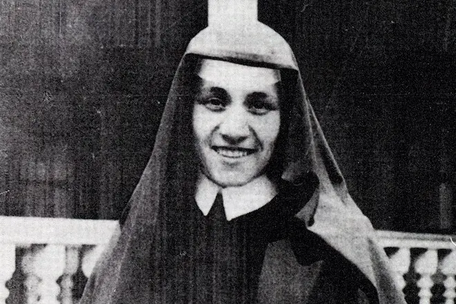 Mẹ Teresa ở tuổi trẻ