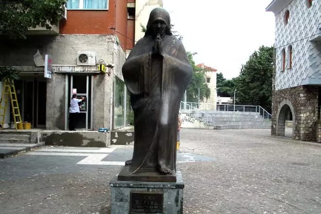 Monument til Mother Teresa i Skopje
