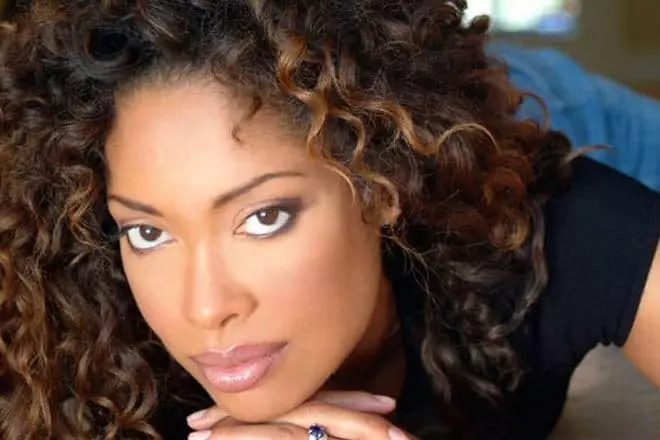 Gina Torres en mocidade