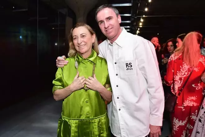 Ontwerpers Macchan Prada en RAF Simons in 2019