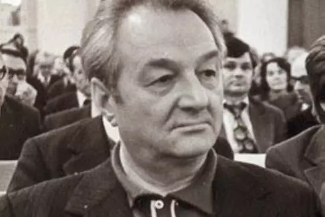Nikolay Sladkov.