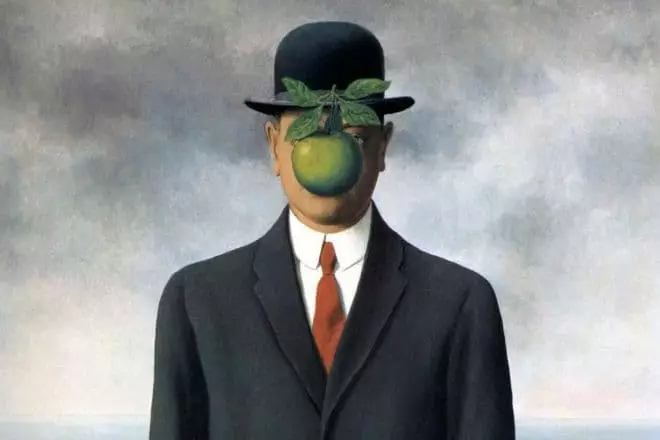 Photo de Rena Magritte "fils de l'homme"