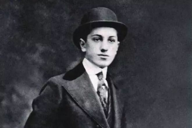 George Gershwin Gənclikdə