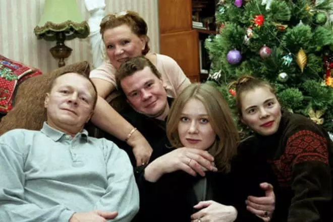 Elena Demidova con la familia