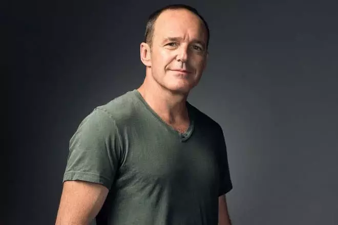 Clark Gregg.