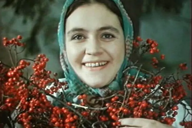Irina Bunina - Foto, Biografi, Kehidupan Pribadi, Penyebab Kematian, Film 12642_4