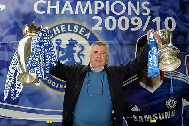 Carlo Ancelotti at the Chelsea Club