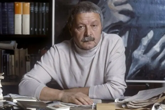 Poeta Yuri Levitansky.