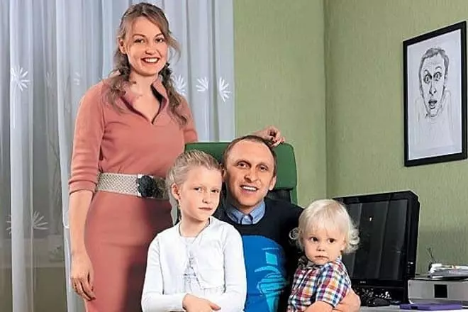 Gabriel Gordeev et sa femme Irina avec des enfants