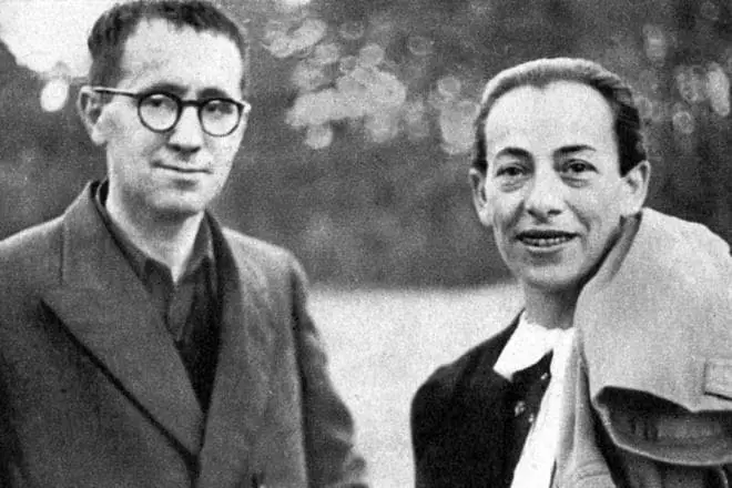 Bertold Brecht y su segunda esposa Elena Waygel