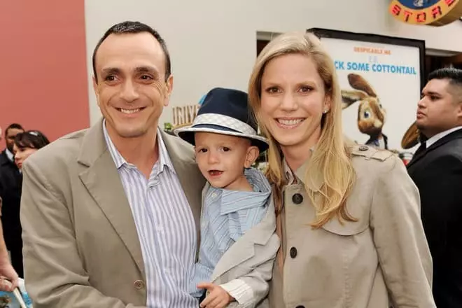 Hank azaria, ئۇنىڭ ئايالى Katie Sight ۋە Son Hal