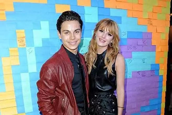 Jake Ty Austin And Bella Thorn
