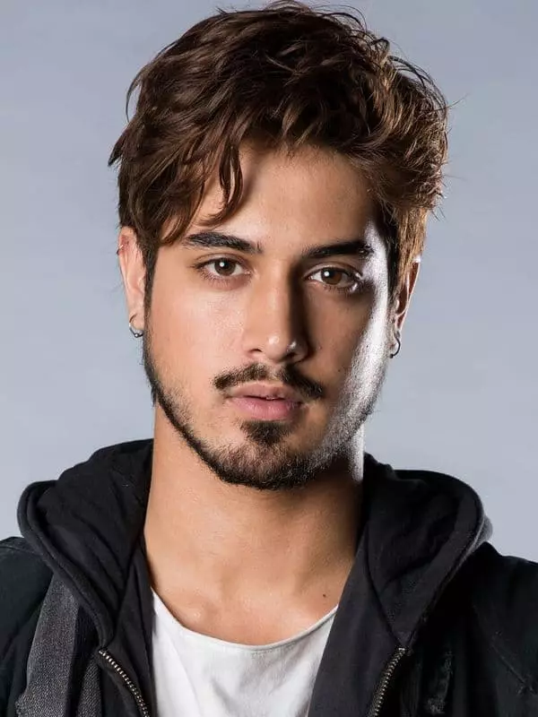 Evan Jogia - Foto, Biografi, Personligt liv, Nyheter, Filmer 2021