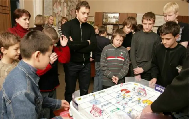 Ivan Tkachenko ajudou a fundação de caridade advita