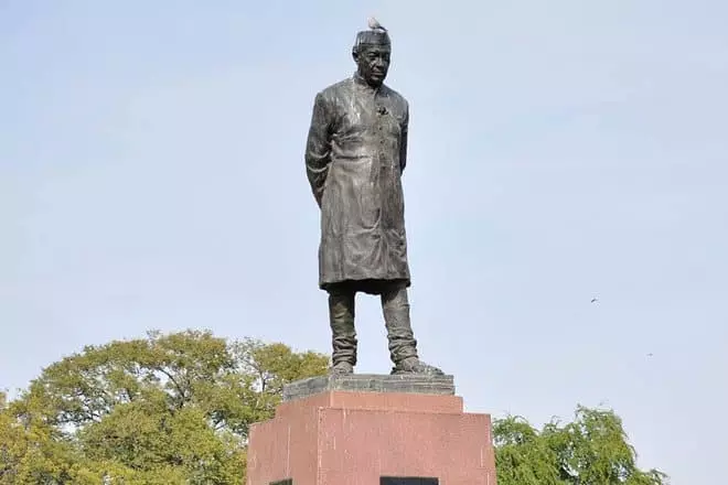 Monument zu Javaharlalu Nehru.