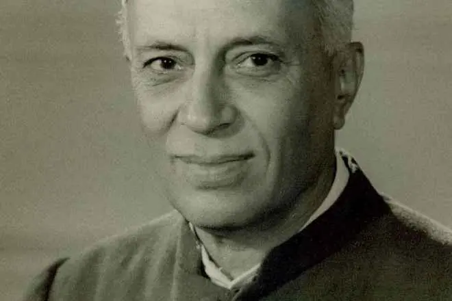 JAWAHARLAL NEHRU.