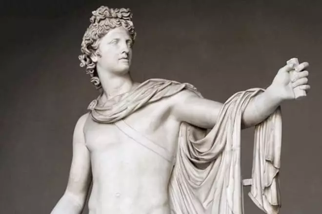 Estatua de Apollo.