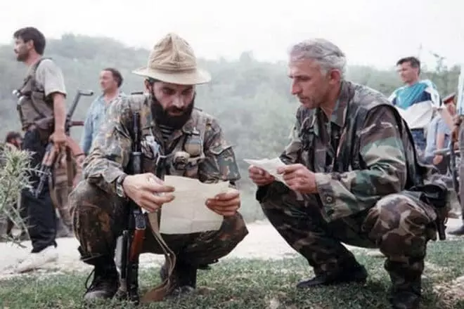 Shamimml Basayev dan Aslan Maskhadov