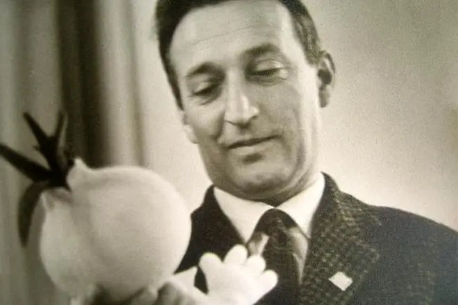 Gianni Rodari me kukull chipollino