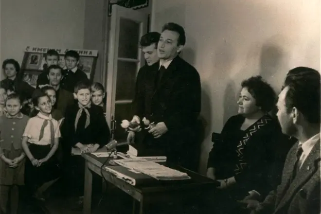 Gianni Rodari në një takim me lexuesit në bibliotekën e Krasnodar